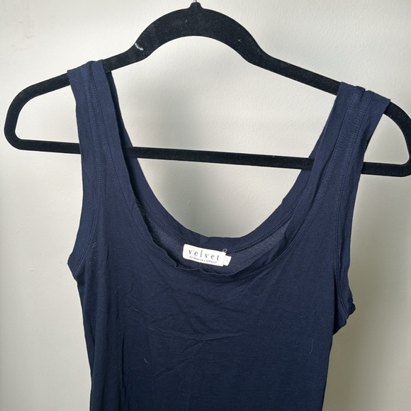 Velvet by Graham & Spencer Navy Blue Tank Top Size Medium - Picture 2 of 6